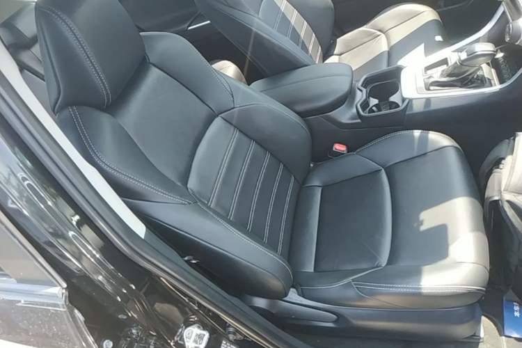 Used Toyota Wildlander 2022 2.0L CVT Two-Wheel Drive Luxury PLUS Edition Right Front Seat