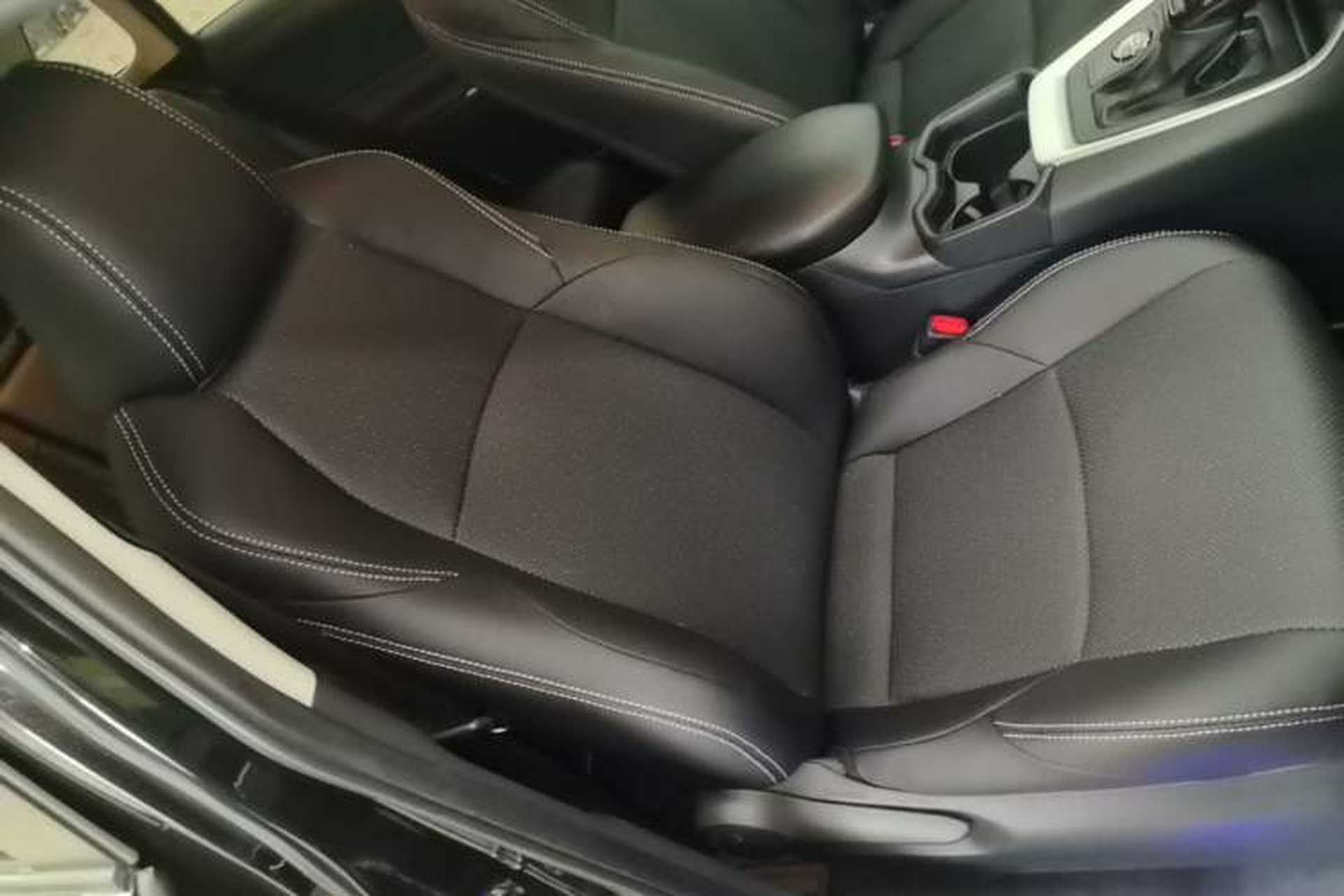 Used Toyota Wildlander 2022 2.0L CVT Two-Wheel Drive Leading Edition Right Front Seat