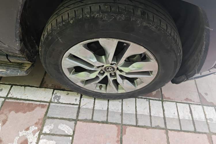 Used Toyota Wildlander 2022 Dual-Engine 2.5L E-CVT Two-Wheel Drive Luxury Edition Right Front Wheel Hub