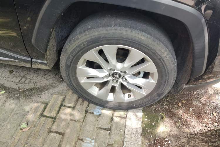 Used Toyota Wildlander 2022 2.0L CVT Two-Wheel Drive Leading Edition Right Front Wheel Hub