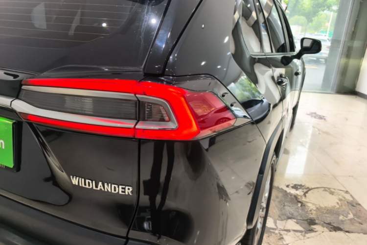 Used Toyota Wildlander 2022 2.0L CVT Two-Wheel Drive Luxury PLUS Edition Right Rear Taillight