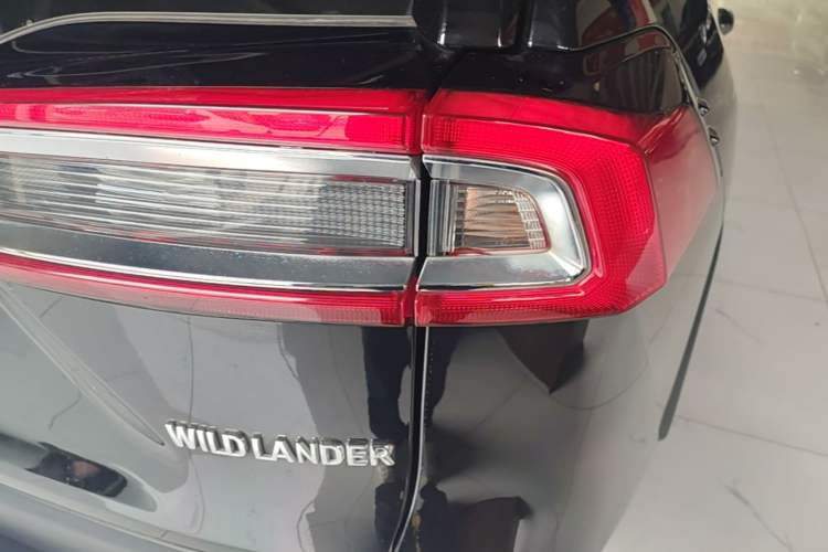 Used Toyota Wildlander 2022 2.0L CVT Two-Wheel Drive Luxury PLUS Edition Right Rear Taillight