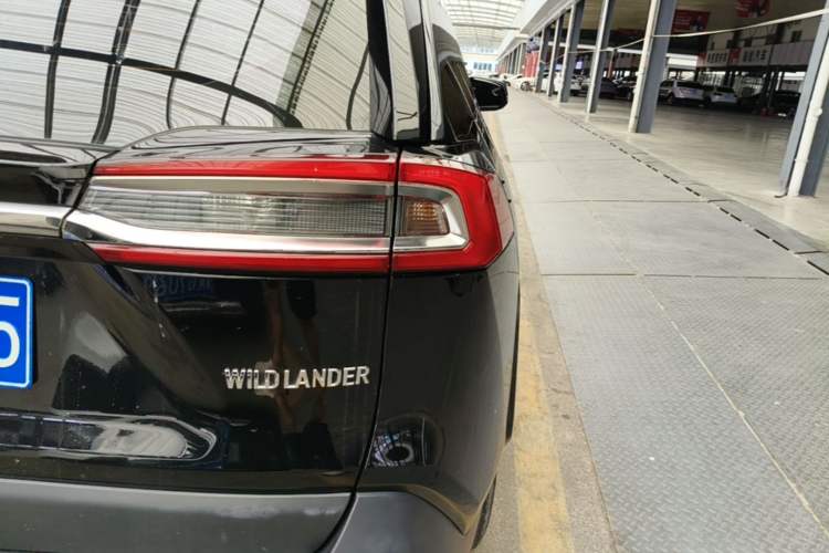 Used Toyota Wildlander 2022 2.0L CVT Two-Wheel Drive Luxury PLUS Edition Right Rear Taillight