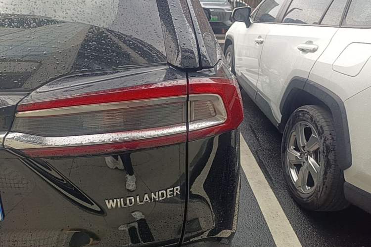 Used Toyota Wildlander 2022 2.0L CVT Two-Wheel Drive Urban Edition Right Rear Taillight