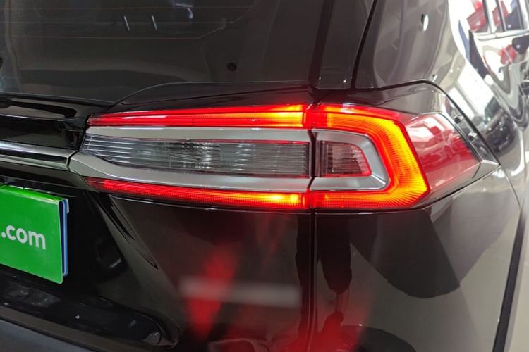 Used Toyota Wildlander 2022 2.0L CVT Two-Wheel Drive Luxury PLUS Edition Right Rear Taillight