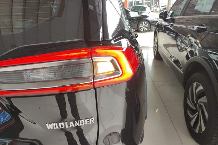 Used Toyota Wildlander 2022 2.0L CVT Two-Wheel Drive Luxury PLUS Edition Right Rear Taillight