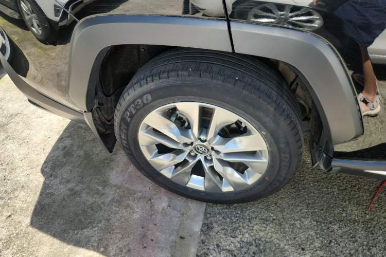 Used Toyota Wildlander 2022 2.0L CVT Two-Wheel Drive Luxury PLUS Edition Right Rear Wheel Hub