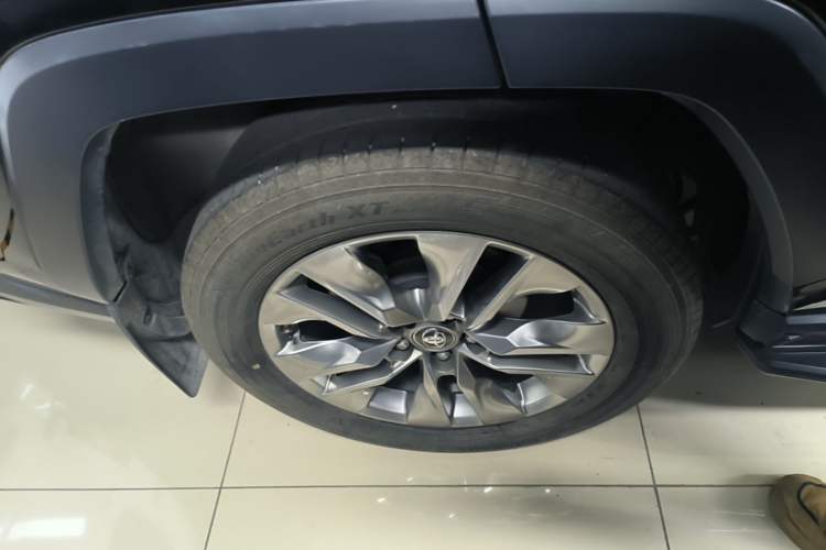 Used Toyota Wildlander 2022 2.0L CVT Two-Wheel Drive Luxury PLUS Edition Right Rear Wheel Hub