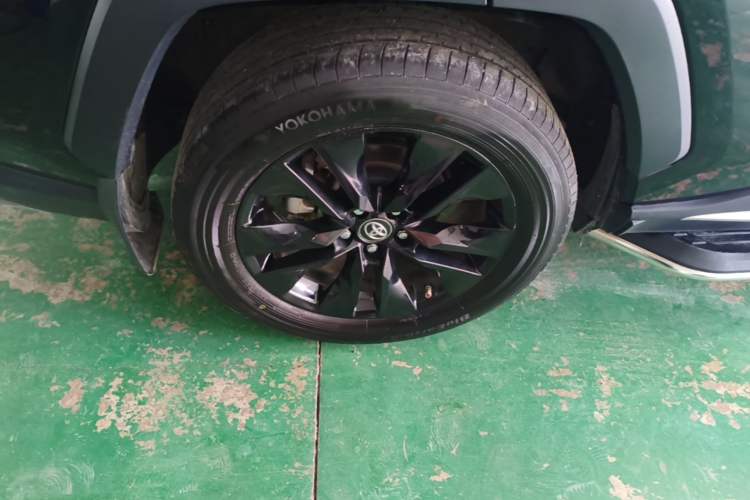 Used Toyota Wildlander 2022 2.0L CVT Two-Wheel Drive Urban Edition Right Rear Wheel Hub