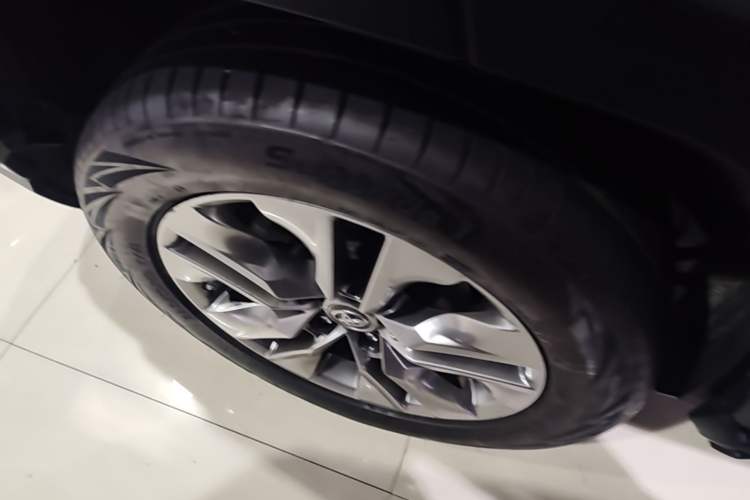 Used Toyota Wildlander 2022 2.0L CVT Two-Wheel Drive Luxury PLUS Edition Right Rear Wheel Hub