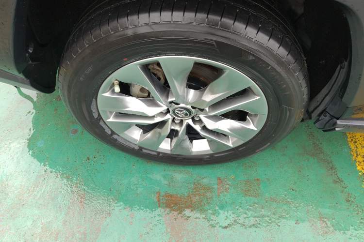 Used Toyota Wildlander 2022 2.0L CVT Two-Wheel Drive Luxury PLUS Edition Right Rear Wheel Hub
