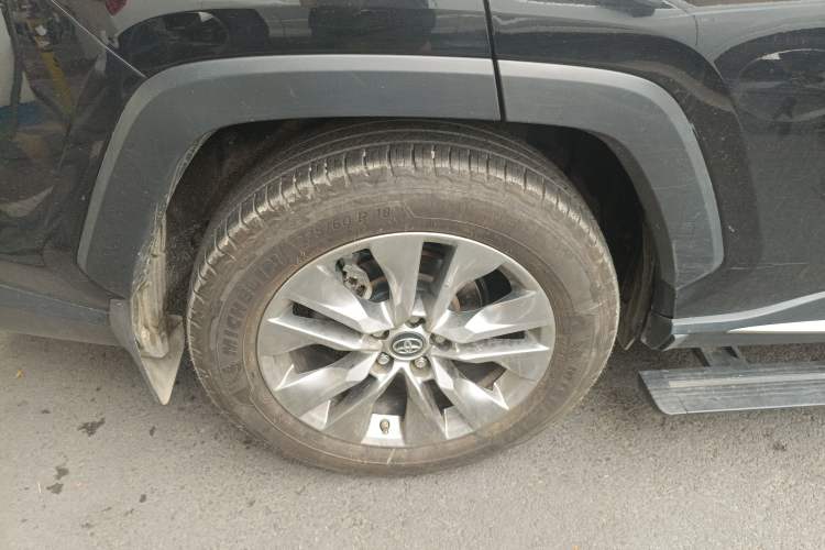 Used Toyota Wildlander 2022 2.0L CVT Two-Wheel Drive Luxury PLUS Edition Right Rear Wheel Hub