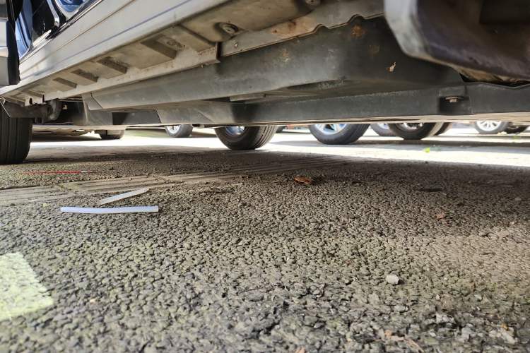 Used Toyota Wildlander 2022 2.0L CVT Two-Wheel Drive Luxury PLUS Edition Right Side Sill
