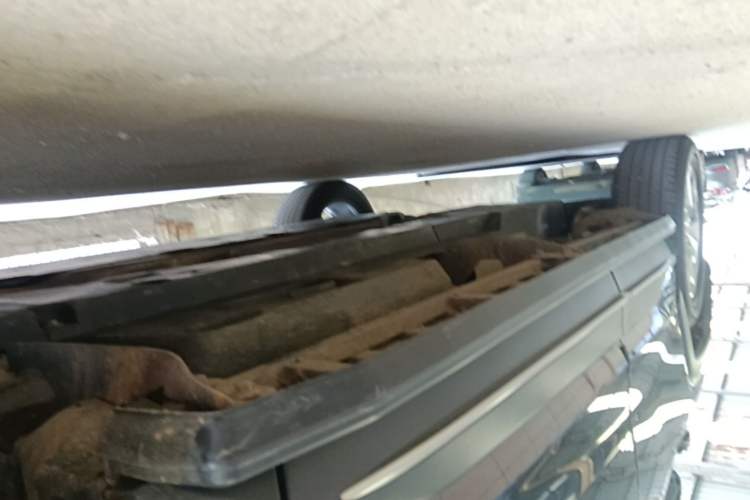 Used Toyota Wildlander 2022 2.0L CVT Two-Wheel Drive Luxury Edition Right Side Sill