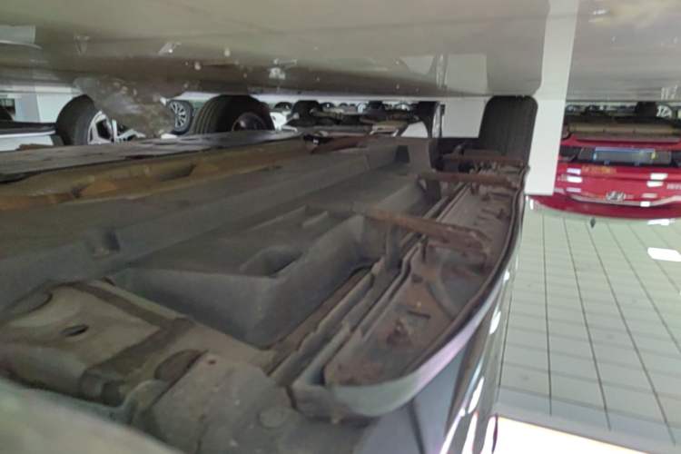 Used Toyota Wildlander 2022 2.0L CVT Two-Wheel Drive Luxury PLUS Edition Right Side Sill