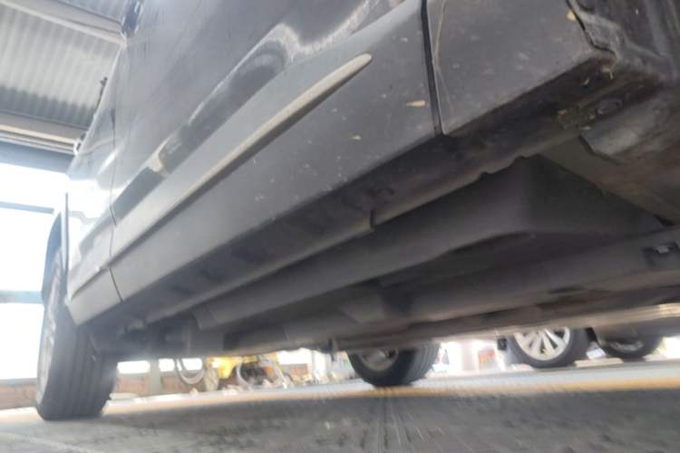 Used Toyota Wildlander 2022 2.0L CVT Two-Wheel Drive Luxury PLUS Edition Right Side Sill