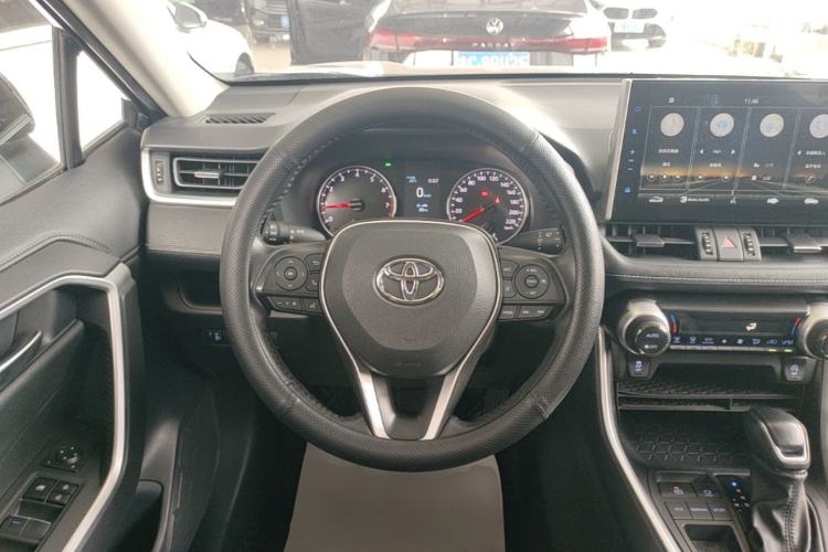 Used Toyota Wildlander 2022 2.0L CVT Two-Wheel Drive Luxury Edition Steering Wheel