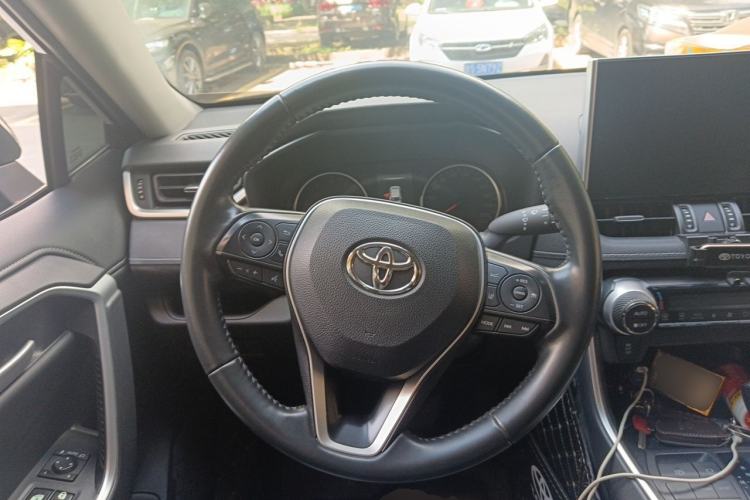 Used Toyota Wildlander 2022 2.0L CVT Two-Wheel Drive Luxury PLUS Edition Steering Wheel