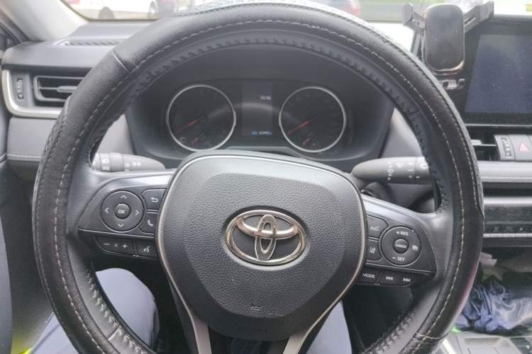 Used Toyota Wildlander 2022 Updated Version 2.0L CVT Two-Wheel Drive Leading Edition Steering Wheel