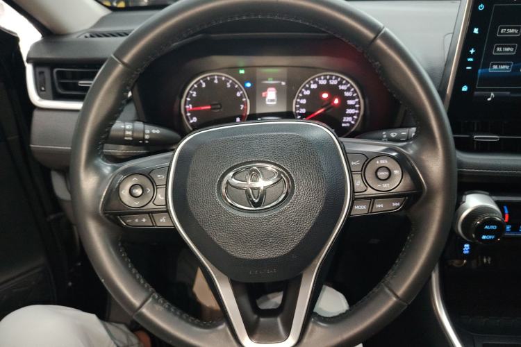 Used Toyota Wildlander 2022 2.0L CVT Two-Wheel Drive Luxury PLUS Edition Steering Wheel