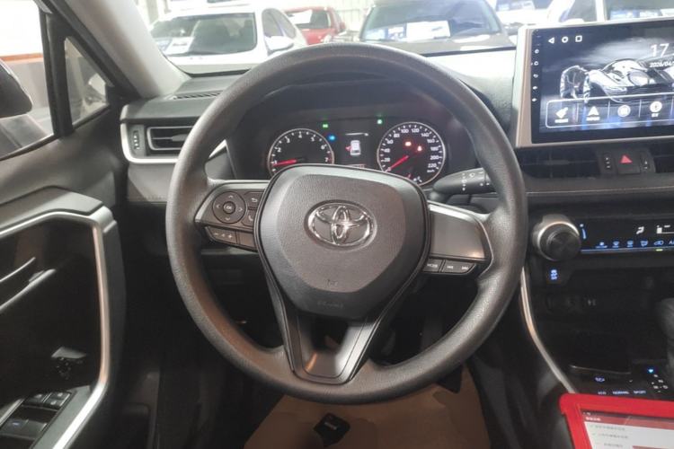 Used Toyota Wildlander 2022 Updated Version 2.0L CVT Two-Wheel Drive Leading Edition Steering Wheel