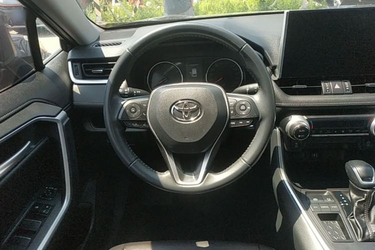 Used Toyota Wildlander 2022 2.0L CVT Two-Wheel Drive Luxury PLUS Edition Steering Wheel