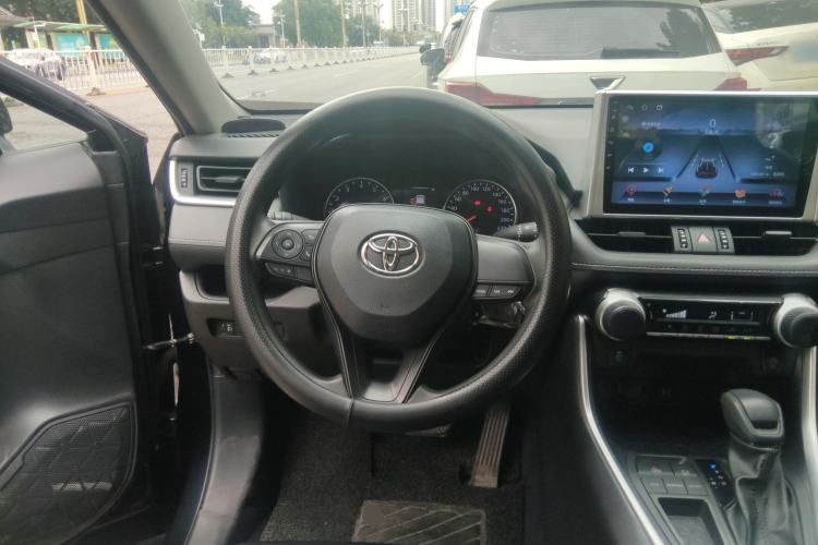 Used Toyota Wildlander 2022 2.0L CVT Two-Wheel Drive Leading Edition Steering Wheel