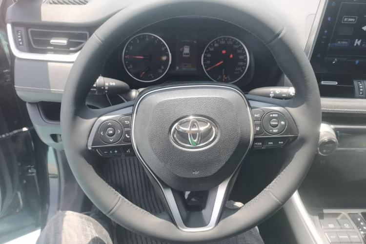 Used Toyota Wildlander 2022 2.0L CVT Two-Wheel Drive Luxury PLUS Edition Steering Wheel