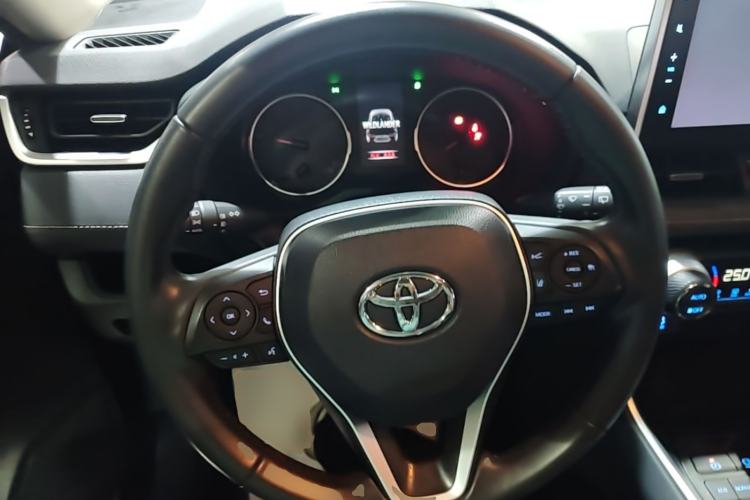 Used Toyota Wildlander 2022 2.0L CVT Two-Wheel Drive Luxury PLUS Edition Steering Wheel