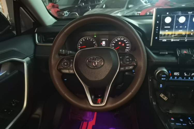 Used Toyota Wildlander 2022 2.0L CVT Two-Wheel Drive Luxury PLUS Edition Steering Wheel