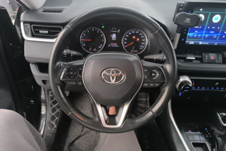Used Toyota Wildlander 2022 2.0L CVT Two-Wheel Drive Luxury Edition Steering Wheel