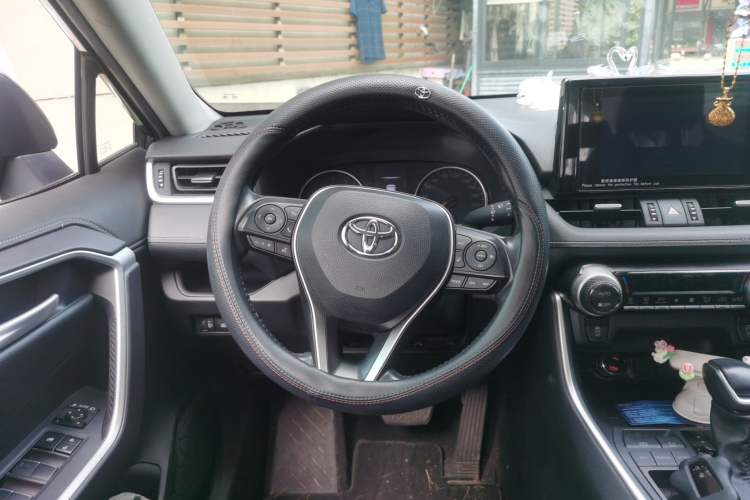 Used Toyota Wildlander 2022 2.0L CVT Two-Wheel Drive Urban Edition Steering Wheel