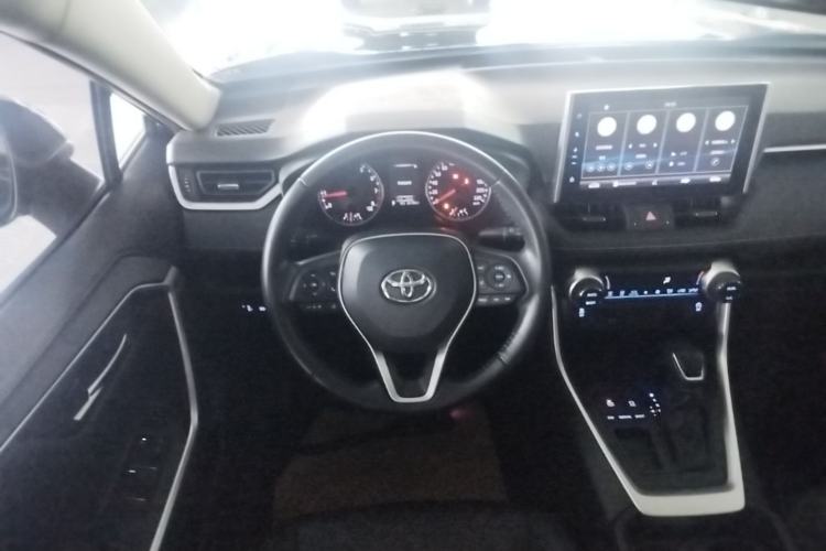 Used Toyota Wildlander 2022 2.0L CVT Two-Wheel Drive Luxury Edition Steering Wheel