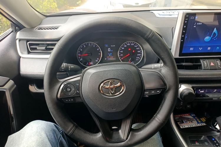 Used Toyota Wildlander 2022 2.0L CVT Two-Wheel Drive Leading Edition Steering Wheel