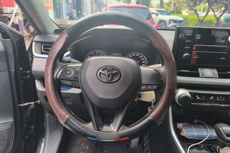 Used Toyota Wildlander 2022 2.0L CVT Two-Wheel Drive Leading Edition Steering Wheel