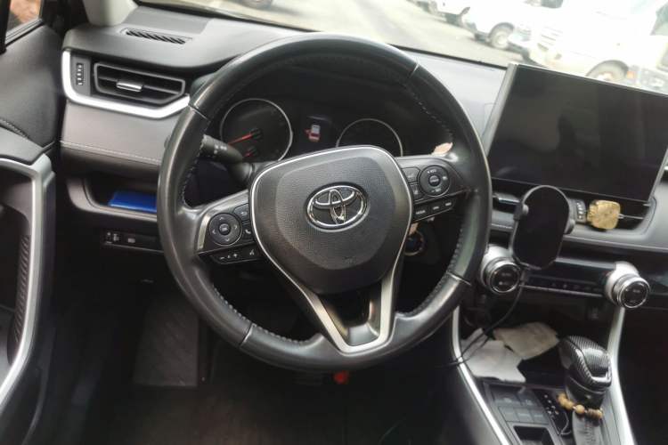 Used Toyota Wildlander 2022 2.0L CVT Two-Wheel Drive Luxury Edition Steering Wheel
