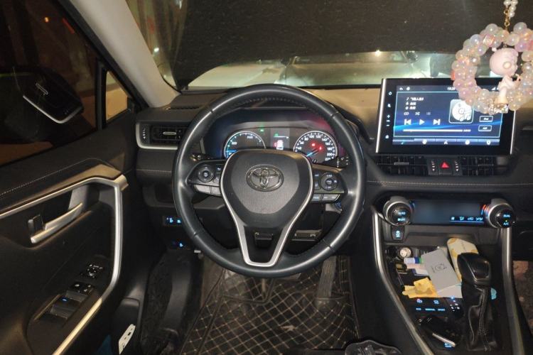 Used Toyota Wildlander 2022 Dual-Engine 2.5L E-CVT Two-Wheel Drive Luxury PLUS Edition Steering Wheel