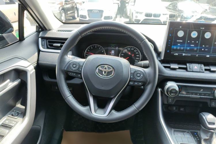 Used Toyota Wildlander 2022 2.0L CVT Two-Wheel Drive Luxury PLUS Edition Steering Wheel