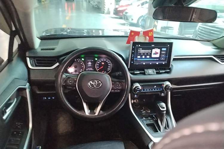 Used Toyota Wildlander 2022 2.0L CVT Two-Wheel Drive Luxury PLUS Edition Steering Wheel
