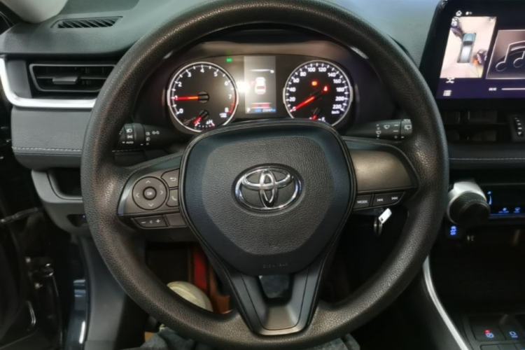 Used Toyota Wildlander 2022 Updated Version 2.0L CVT Two-Wheel Drive Leading Edition Steering Wheel