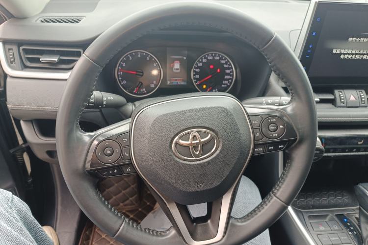 Used Toyota Wildlander 2022 2.0L CVT Two-Wheel Drive Luxury Edition Steering Wheel