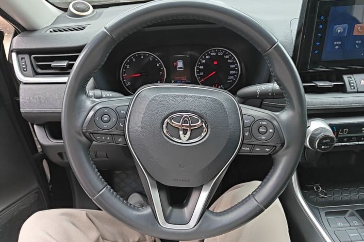 Used Toyota Wildlander 2022 2.0L CVT Two-Wheel Drive Urban Edition Steering Wheel