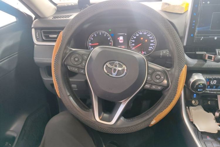 Used Toyota Wildlander 2022 2.0L CVT Two-Wheel Drive Luxury PLUS Edition Steering Wheel