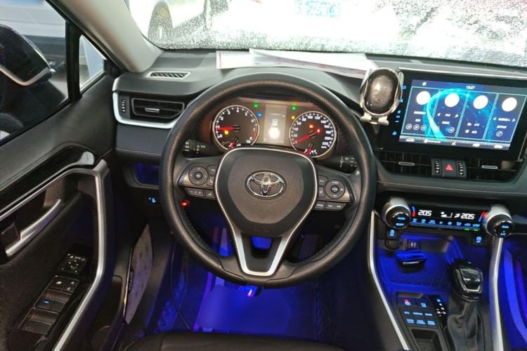 Used Toyota Wildlander 2022 2.0L CVT 4x4 Luxury PLUS Edition Steering Wheel