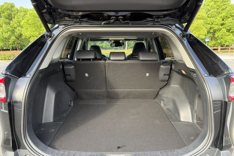 Used Toyota Wildlander 2022 Dual-Engine 2.5L E-CVT Two-Wheel Drive Prestige Edition Trunk