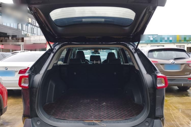 Used Toyota Wildlander 2022 2.0L CVT 4x4 Luxury PLUS Edition Trunk
