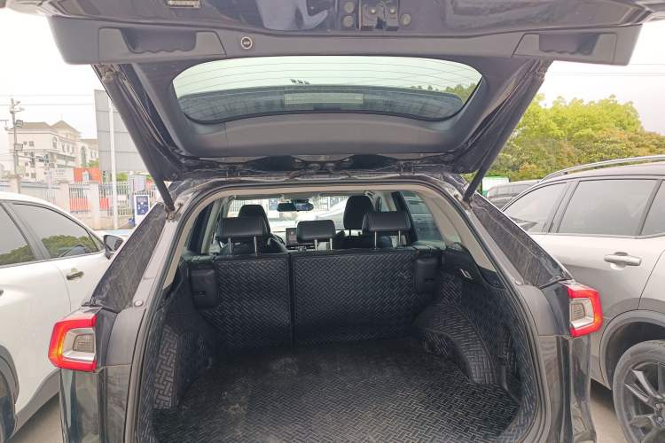 Used Toyota Wildlander 2022 Dual-Engine 2.5L E-CVT Two-Wheel Drive Luxury PLUS Edition Trunk