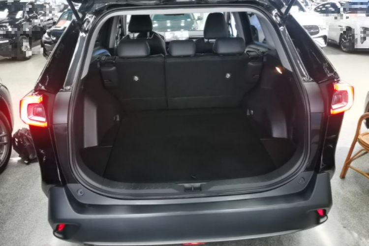 Used Toyota Wildlander 2022 Updated Version 2.0L CVT Two-Wheel Drive Leading Edition Trunk