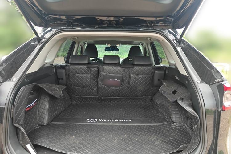Used Toyota Wildlander 2022 2.0L CVT Two-Wheel Drive Luxury PLUS Edition Trunk