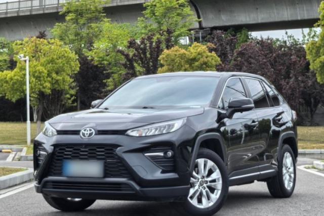 Used Toyota Wildlander 2022 Updated Version 2.0L CVT Two-Wheel Drive Leading Edition
